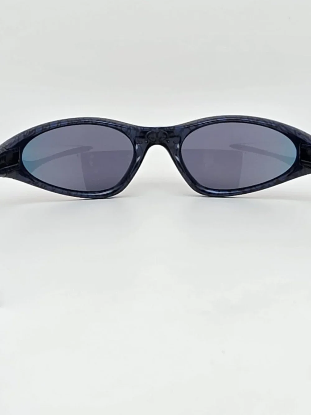 Oakley 04-088 Minute Gen 2 Cobalt Frame +Red Iridium Lens Sunglasses 54-18-133